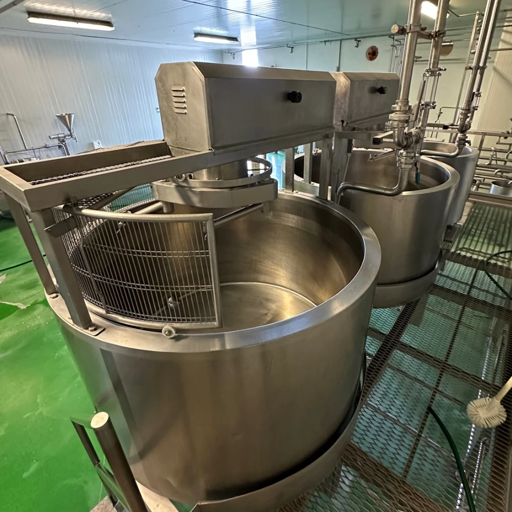 Set de tinas de cuajado 2 por 1200 lts