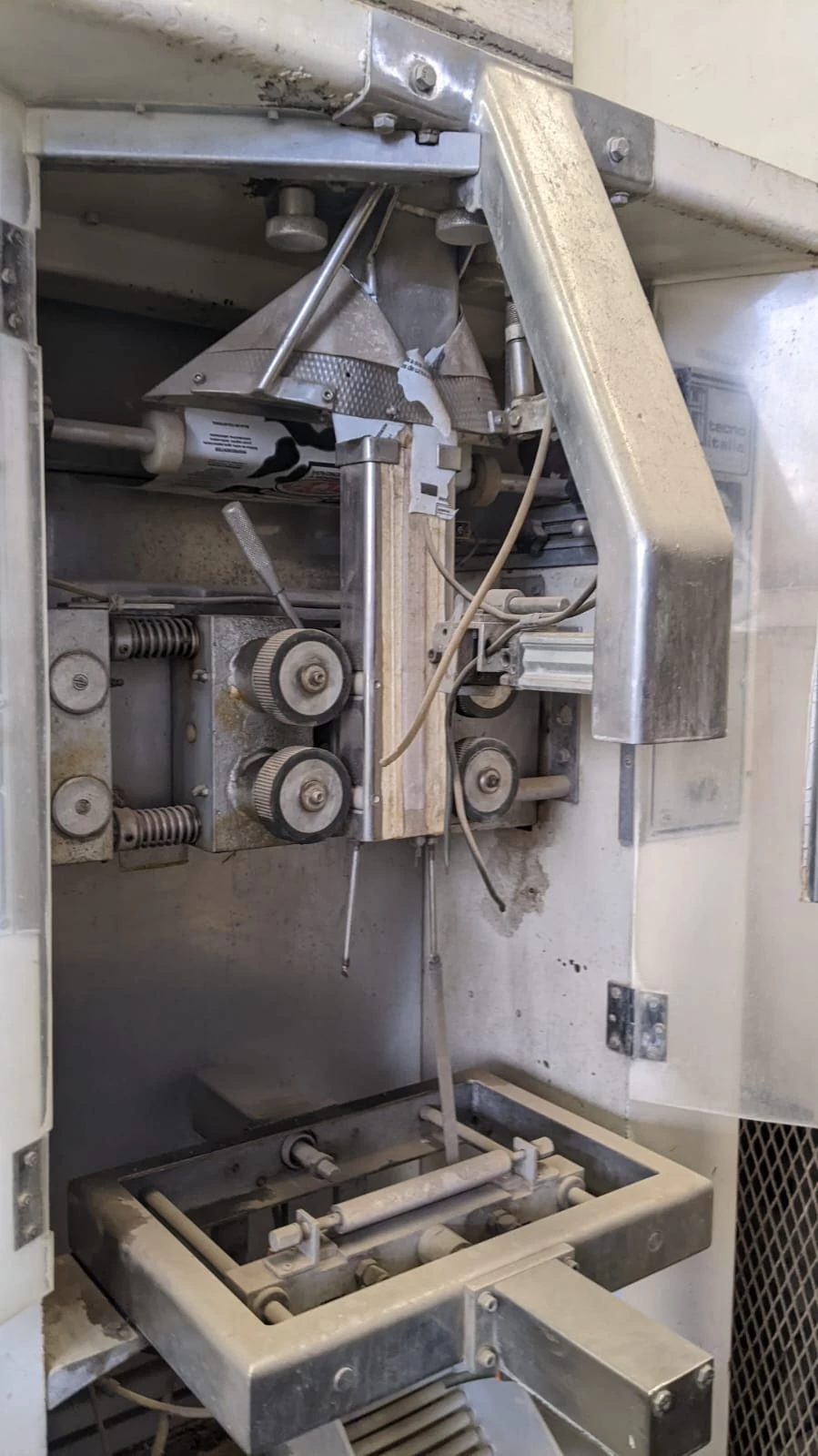 Llenadora De Leche En Bolsas Marca  tecno Italia   Seminueva