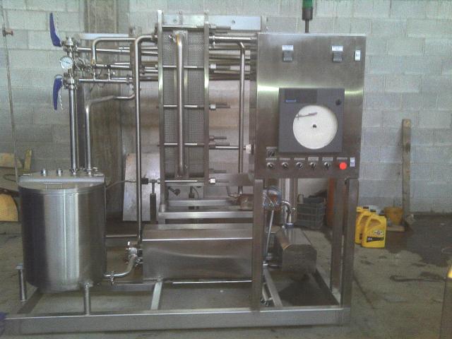 Pasteurizadores HTST Continuos  por medio de intercambiador  de placas   Totalmente  automaticos