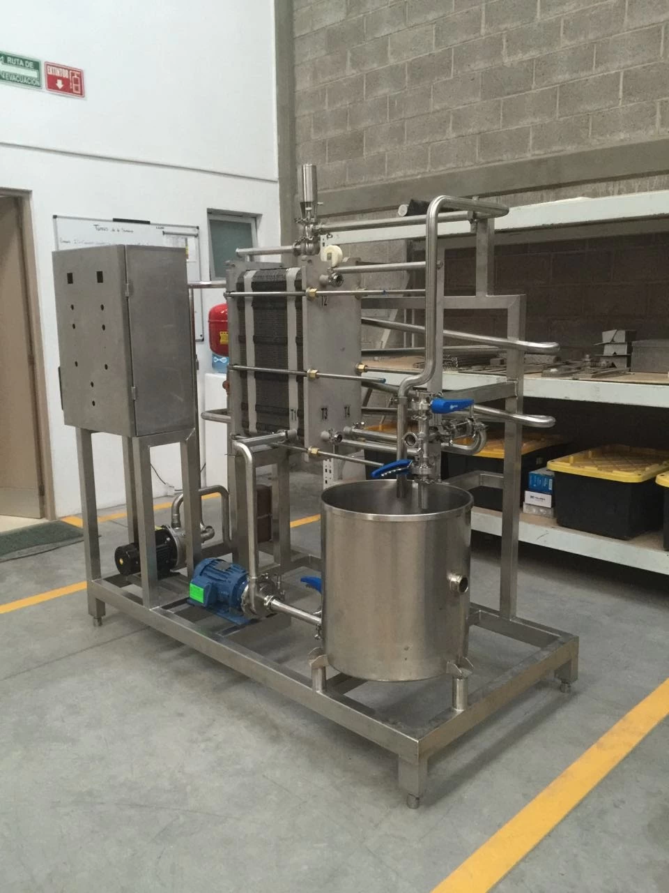 Pasteurizadores HTST Continuos  por medio de intercambiador  de placas   Totalmente  automaticos